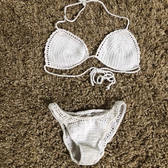 Andi Bagus crochet white suit - Picture 2 of 5